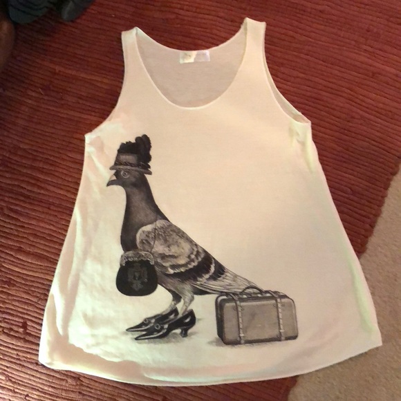 Tops - NWOT Bird tank